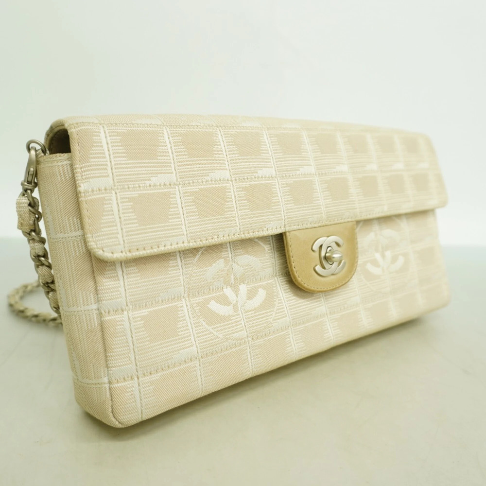 CHANEL Cream Shoulder Bag - Picture 2 of 10
